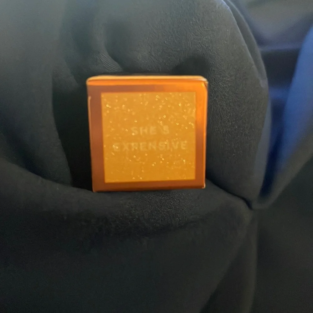 PATRICK TA MAJOR GLOW™ LIP SHINE - SHE'S EXPENSIVE